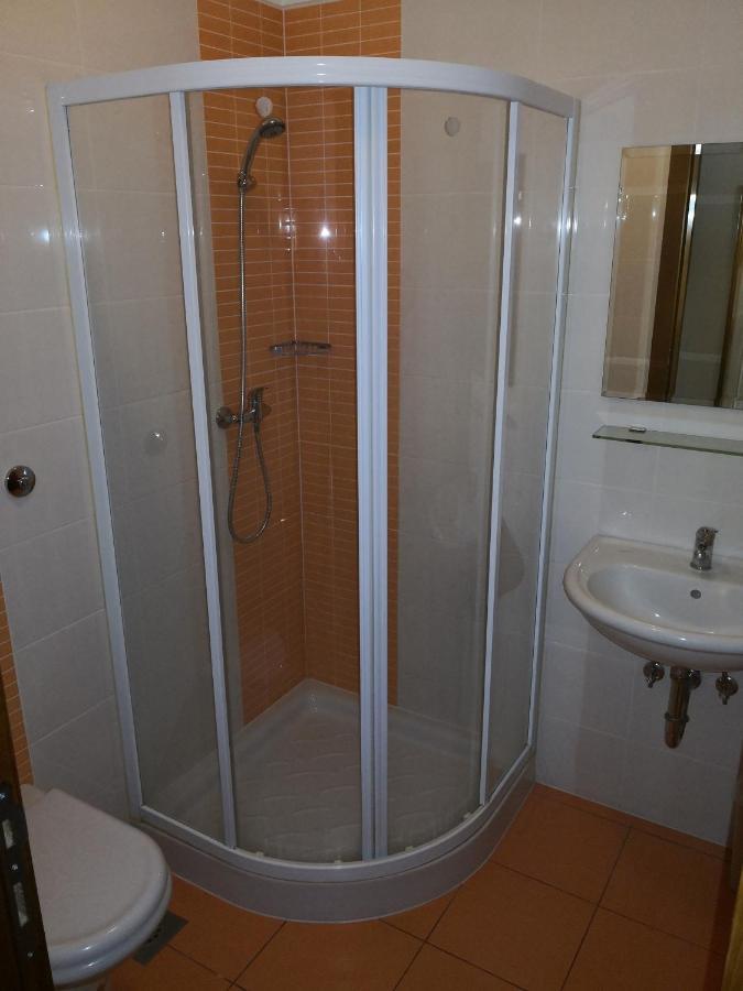 Hotel Gostilna Pri Dragici, Gostilna S Prenocisci, D.O.O. à Sežana Extérieur photo